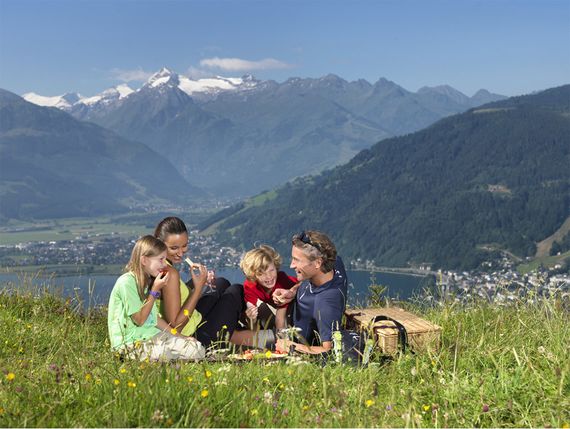 Picknick auf der Bergwiese